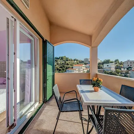 Holiday home Mirna Vala *