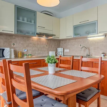 Holiday home Mirna Vala *