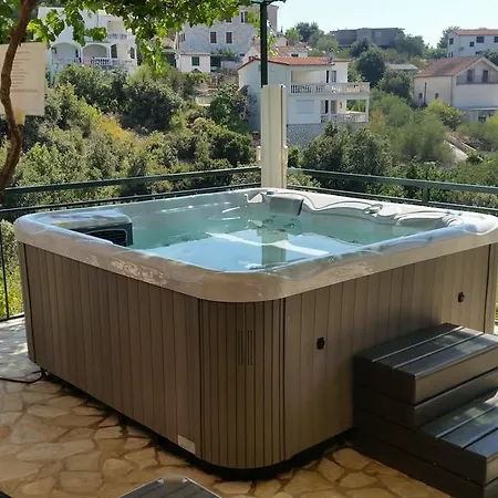 Holiday home Mirna Vala