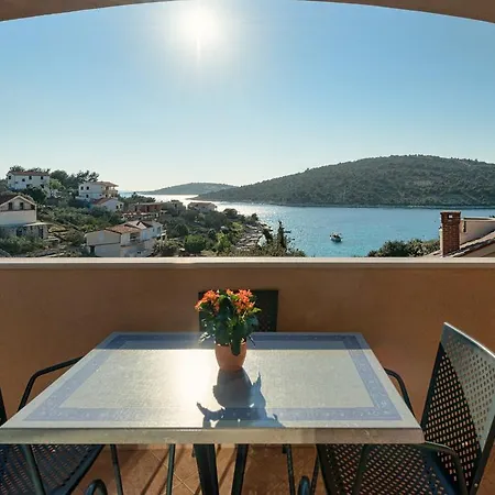 Holiday home Mirna Vala *